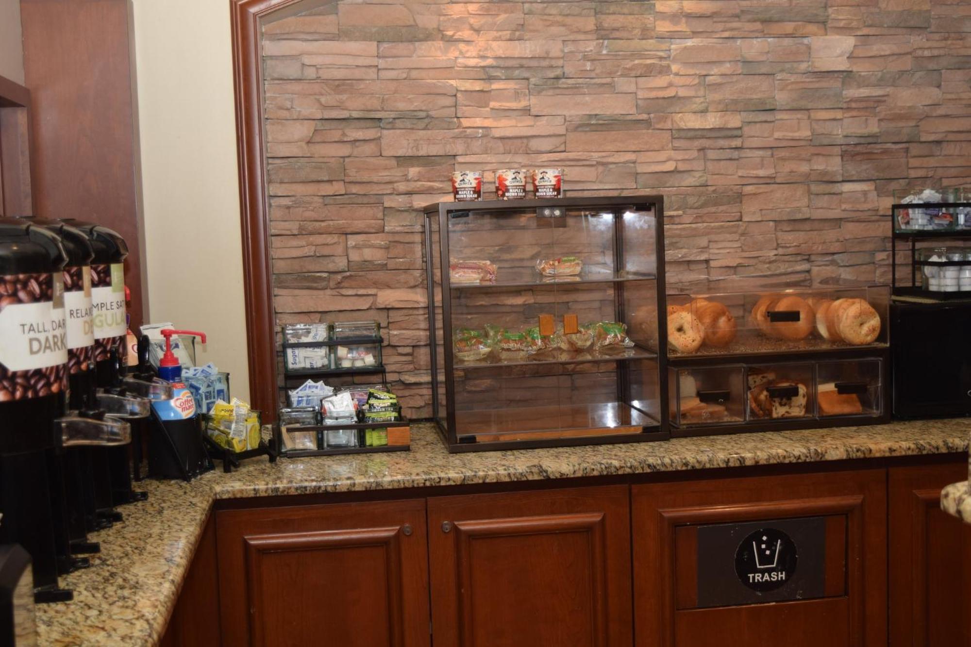 Staybridge Suites Syracuse Liverpool By Ihg Extérieur photo